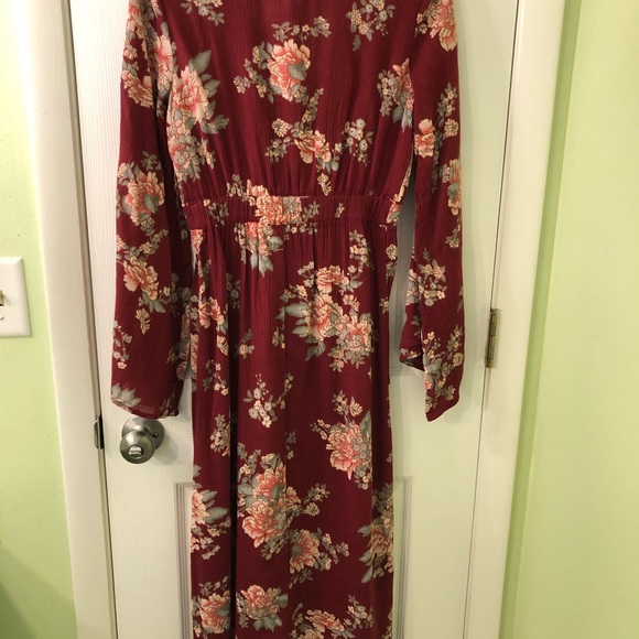 5/$25 Boho Maxi Dress - Picture 5 of 8